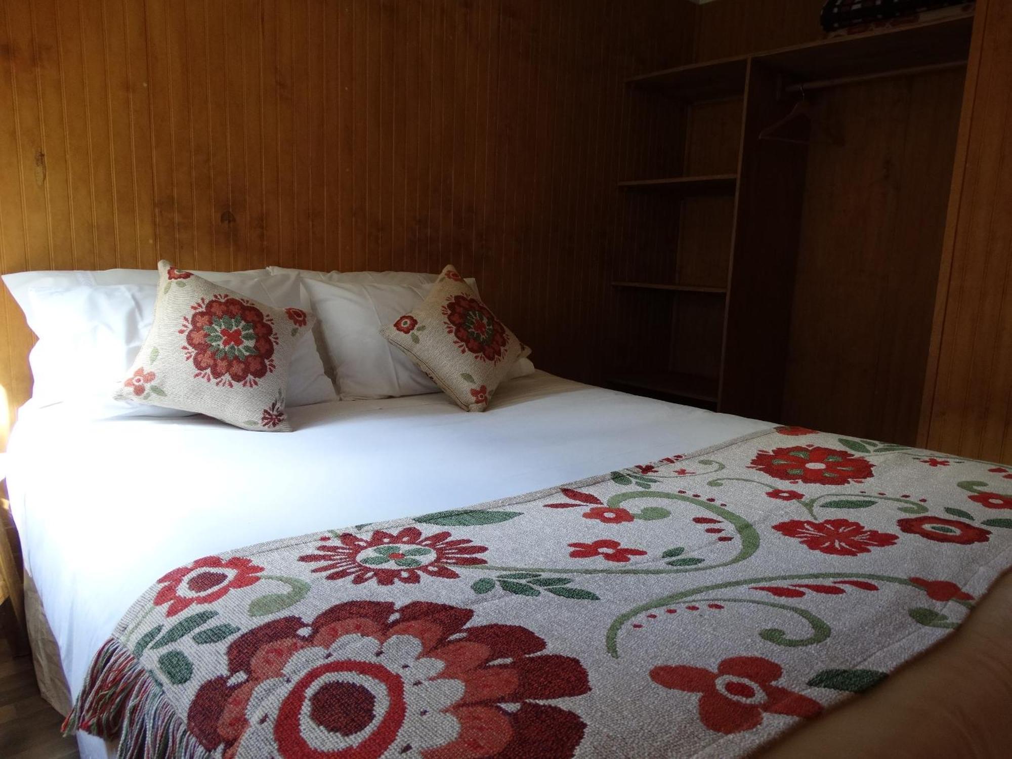 Hostal Lago Condor Puerto Natales Extérieur photo